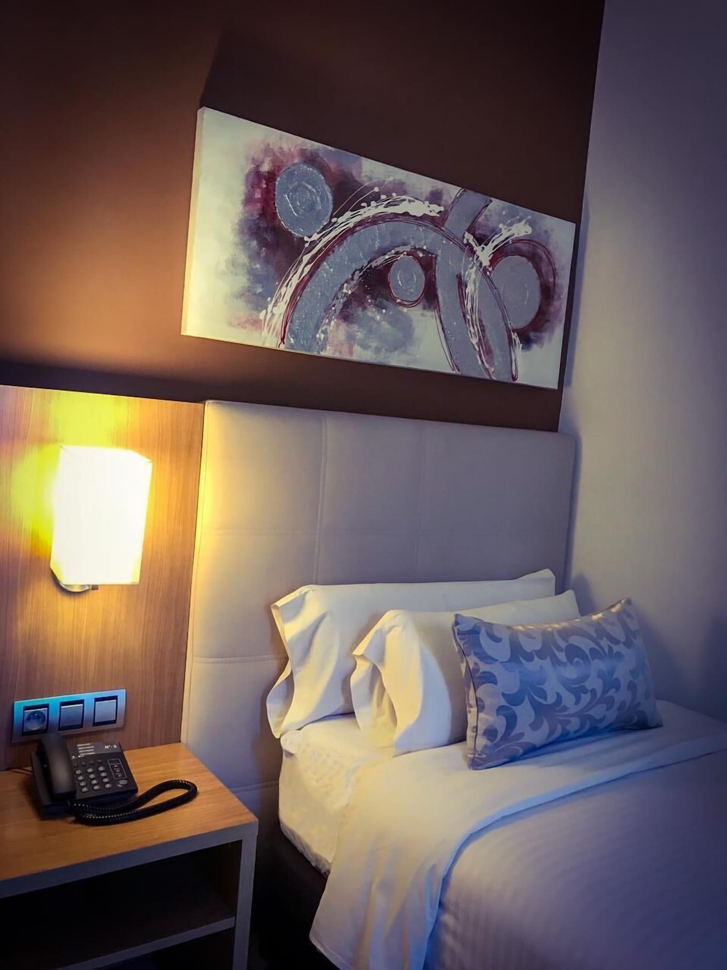 Prestige Hotel & Spa Tetouan Bagian luar foto