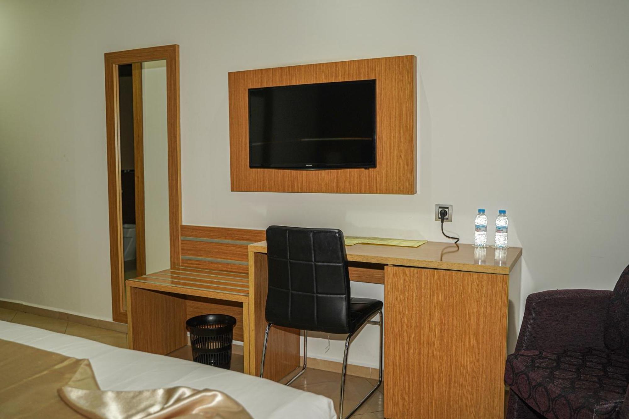 Prestige Hotel & Spa Tetouan Bagian luar foto